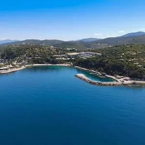 度假村 松树湾旅游度假酒店, 库萨达斯